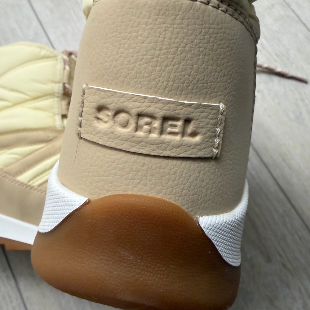 Sorel Waterproof Winter Boots Women’s Size 11 – Cream/Tan – Like New - Picture 7 of 11